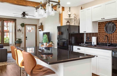 Butte Apartment | Stylish Uptown Butte Condo -634