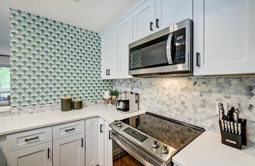 Fourth Ward Condo | Stylish Uptown condo in Historic 4th Ward!