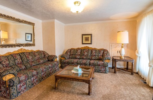 Farmington House | Suburban Retreat at the Foot of the Rockies: Sleeps 24+