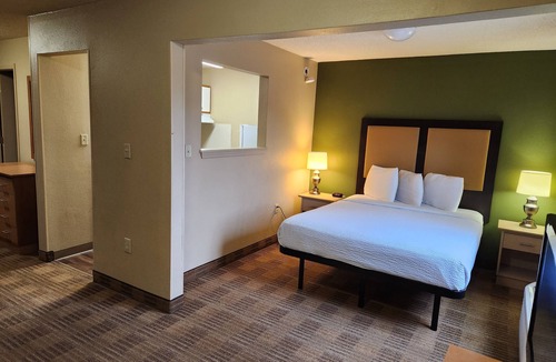 Don Scott Hotel | Suburban Studios Columbus - Dublin
