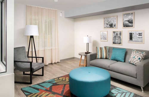 Watford City Hotel | Suburban Studios Watford City