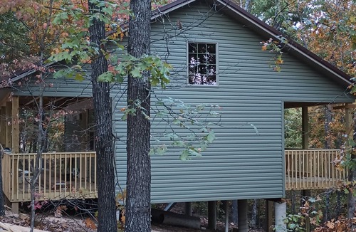 Bruno Cabin | Sugar Pine CabinsnHummingbird Cabin