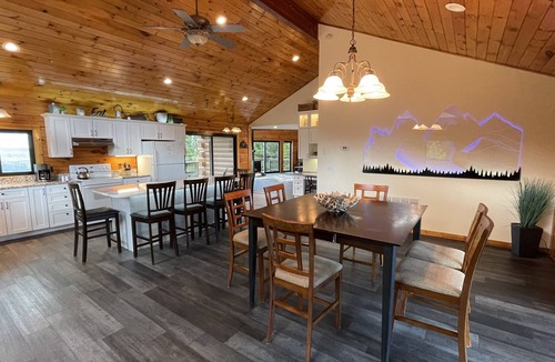 Sybertsville Ski Chalet | Sugarloaf Summit - Breathtaking views of the valley below. Ski, Knoebels & more