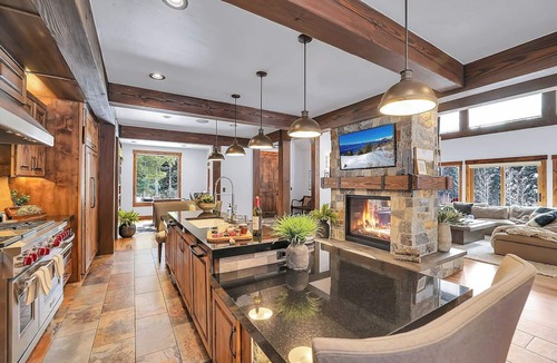 Tamarack Resort House | Sugarloaf Summit @ Tamarack Resort | Insta-Worthy SKI IN/OUT Mountain Modern Estate