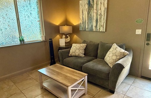 Clovis Apartment | Suite #1 Full Private Apartment - Newly Renovated
