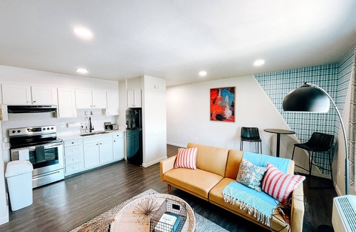 Midtown Apartment | Suite #23 Modern One Bedroom in Midtown, OKC!