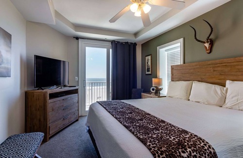 Tybee Island Condo | Summer & July 4th Savings at Beachside Colony Tybee's ONLY Oceanfront Resort 3/3