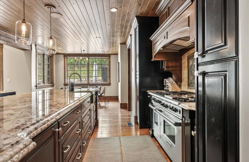 The Timbers House | Summer Specials and winter calendar open BOOK NOW and stay in Park City- Canyons