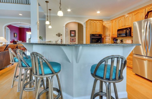Summerfield House | Summerfield Vacation Rental w/ Private Hot Tub!