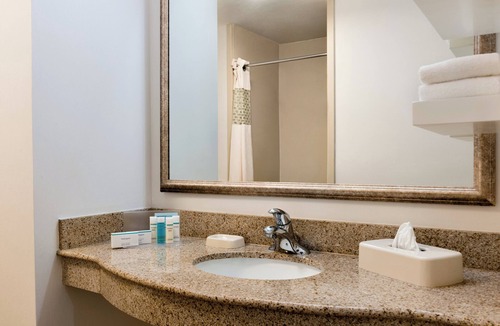 Gillette Hotel | Summit Suites