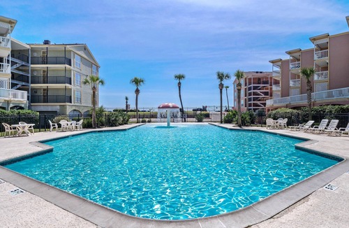 Galveston Condo | Sun, Surf, Sea! Great views and ocean breeze from large balcony!