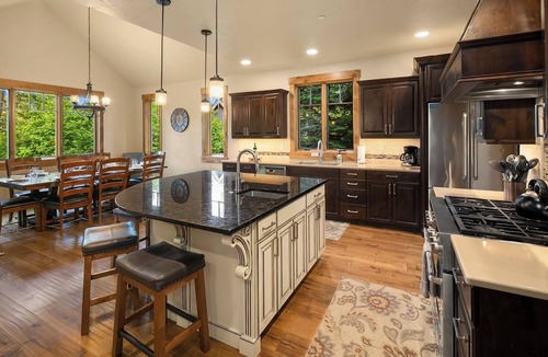 Cle Elum House | Suncadia's Best! Three Sisters Lodge * 3 Masters * Game Room * Hot Tub * Pets