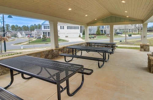Lake Wylie House | Sunlit Lake Wylie Townhouse: 10 Mi to Carowinds!