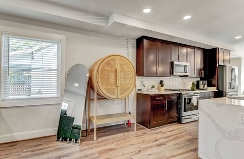 Brookland House | Sunlit Woodridge Oasis Near Catholic University