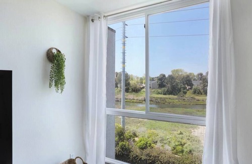 Point Loma Heights Condo | Sunny 1 BR | W/D | Pool | Resort Amenities