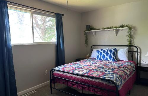 Pocatello House | Sunny Days