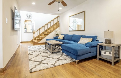 Encino House | Sunny Home Encino