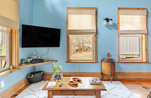 Taylortown House | Sunny Pines Hideaway: Pet Friendly Open-Plan Loft in Pinehurst