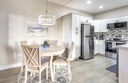 San Diego Apartment | Sunny San Diego Condo with Pool Access Near Wineries