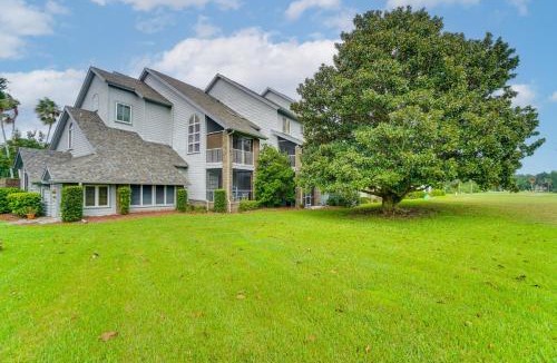 La Cita House | Sunny Titusville Retreat Near Space Coast!