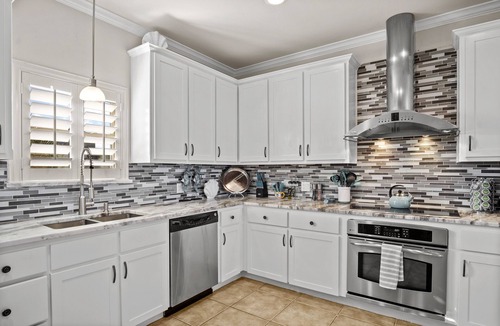 Safe Harbor House | Sunrise Beach Villa | Walk to Beach, Ocean Views!