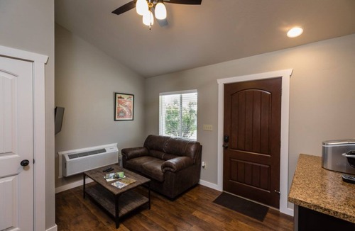 Melrose Cabin | Sunrise Fly Shop Lodge Unit 3