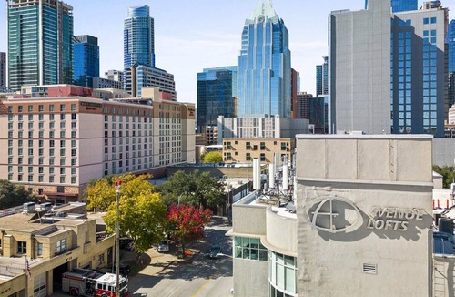 Downtown Austin Apartment | Sunset Loft on 5th St