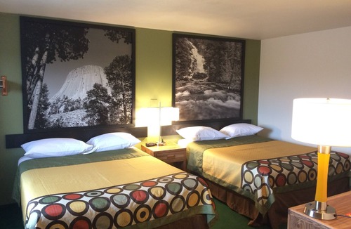 Buffalo Hotel | Super 8 by Wyndham Buffalo