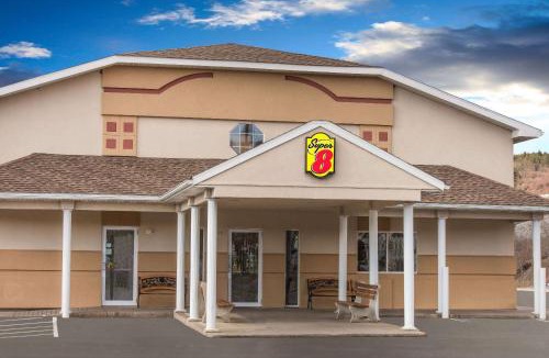 Clearfield Hotel | Super 8 by Wyndham Clearfield