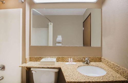 Clearfield Hotel | Super 8 by Wyndham Clearfield