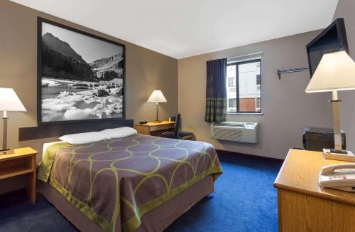 Helena Hotel | Super 8 by Wyndham Helena