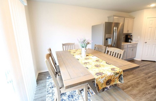 Ferndale Apartment | Super Cute Alexander House