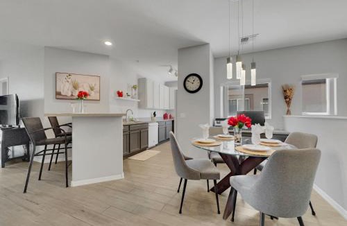Superstition Lakes House | Superstition Springs Mesa