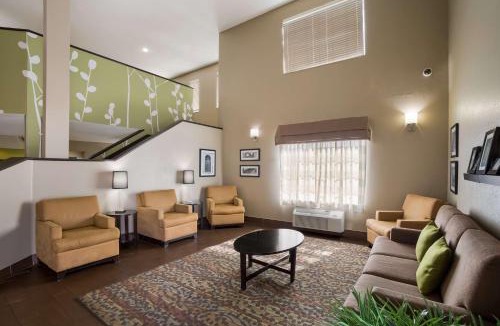 Superstition Springs Hotel | SureStay Plus by Best Western Mesa Superstition Springs