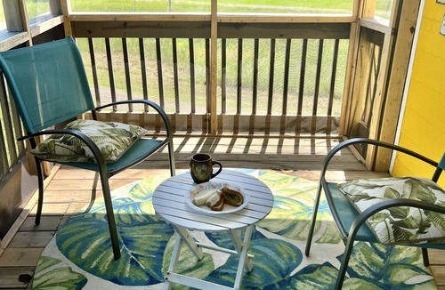 Surfside Beach House | Surfside Beach Home 6 beds. Sleeps 8 to 10