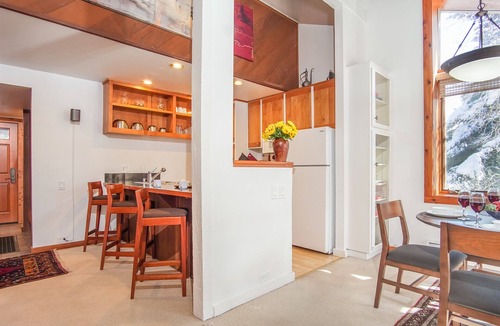 Ketchum Condo | SV102 - Walk to Lifts & Town - Hot Tub & Pool