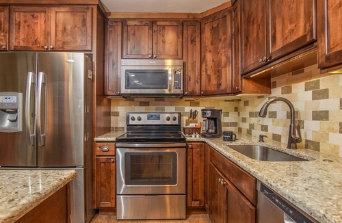 Ketchum Condo | SV140 - Walk to Lifts & Town - Hot Tub & Pool