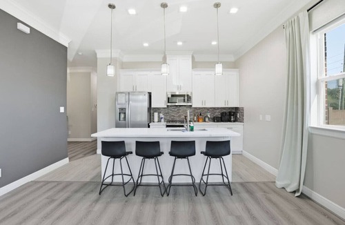 Greater Fondren Southwest House | SW Houston 2BR | King Beds, Gym, Workspace