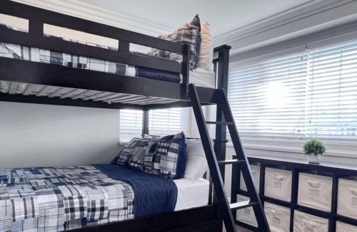 Hermosa Village House | Swanky 5 bedroom 45 bath home (3 Master Suites)