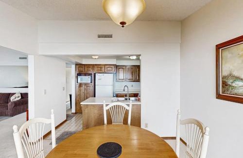Brookings House | Sweeping Oceanfront Views Await Tranquil Condo with Balcony Beach Access W&D