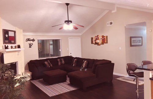 Houston House | Sweet Home 1 - For Families in a convenient area