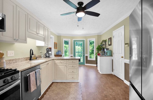 Fayetteville House | Sweetbay Retreat — Minutes from Fort Bragg, Methodist University, and Downtown!