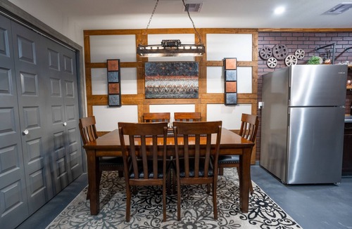 Springdale House | Take a trip to the Industrial Age in this centrally-located townhome.