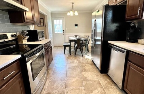 Harrisburg House | Talladega Nights—Race to nearby Nascar/ZMax/CLT!