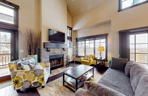 Tamarack Resort House | Tamarack Resort Retreat