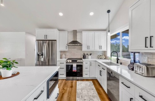 Inglewood-Finn Hill House | Tastefully Remodeled 4 Bedroom Home with Rainier View