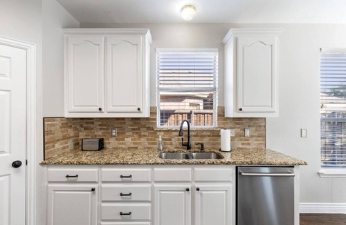 Flower Mound House | TCH - Spacious 5bd/4ba home in Flower Mound w/Off.