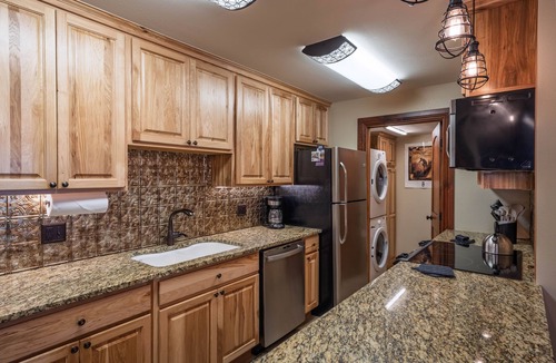 Teton Village Condo | Teewinot A1: Teton Village- Impressive-Ground Fl- Pool/Hot Tub Access