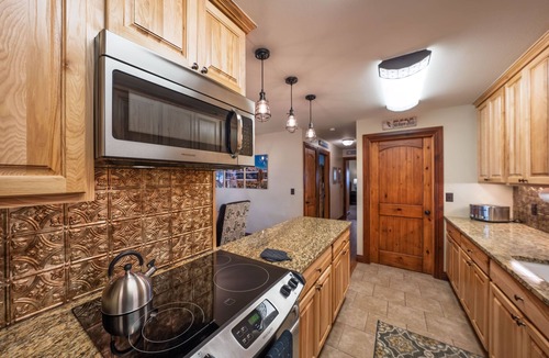 Teton Village Condo | Teewinot A1: Teton Village- Impressive-Ground Fl- Pool/Hot Tub Access