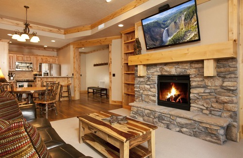 Victor Condo | Teton Springs Condo #206 in Victor w/A/C, W/D, WiFi, Balcony, Grill & Garage
